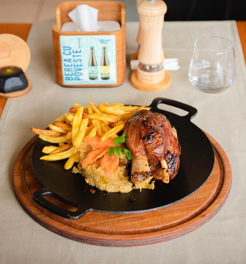 Restaurant Pensiune Bucovina Кимпулунг-Молдовенеск Екстер'єр фото
